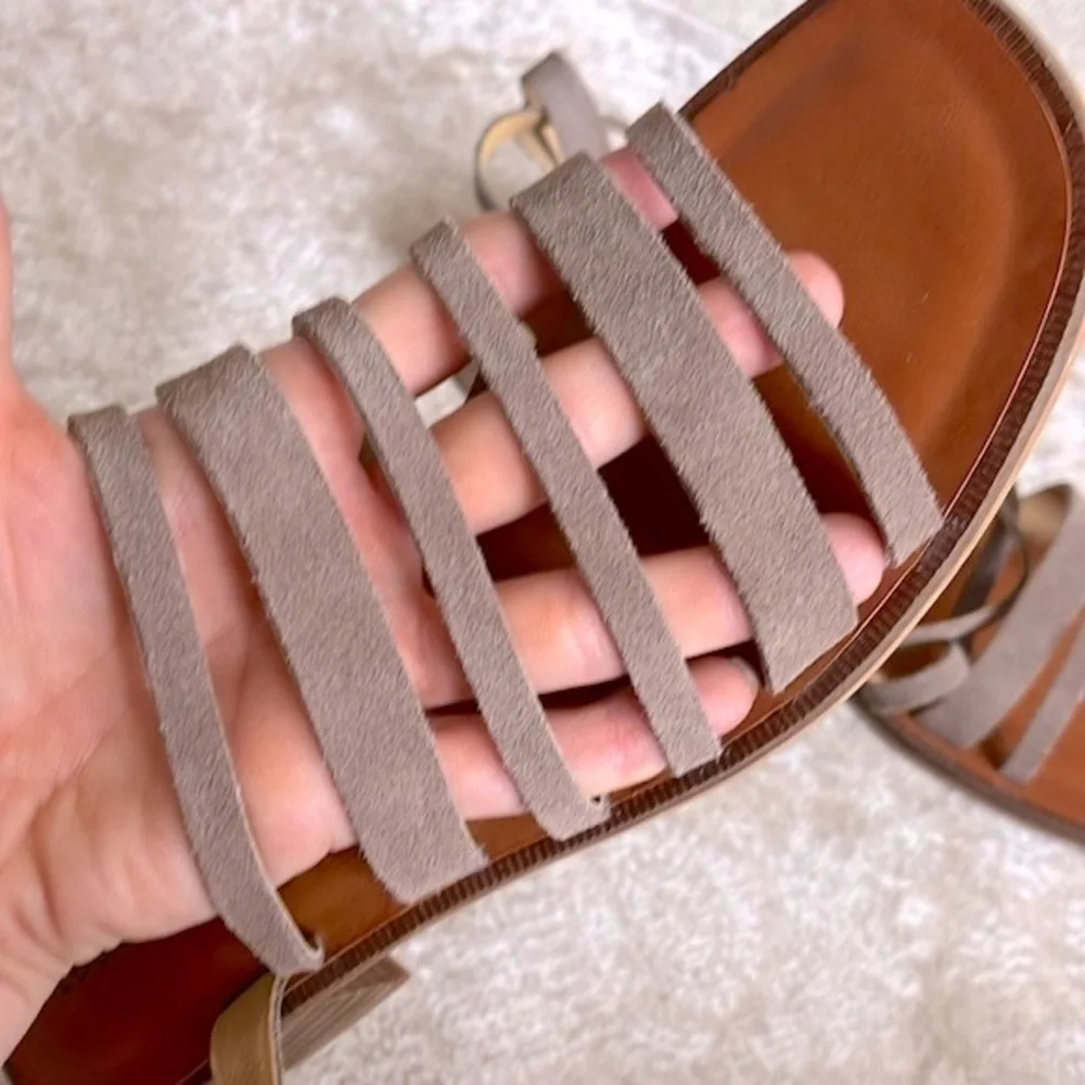 Brand New Lucky Brand Genuine Suede Chunky Low Heel Strappy Gladiator Sandals